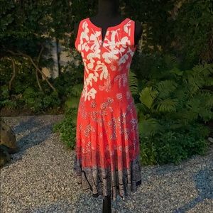 Cute dress with zippering innfront❣️